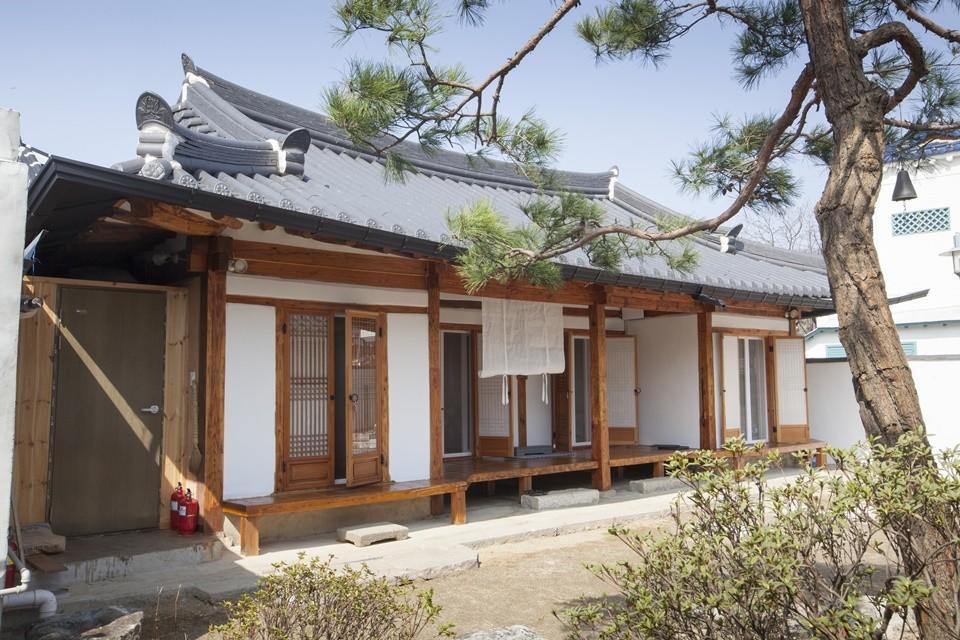 Ohnewwall Guesthouse Jeonju Exterior photo